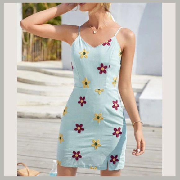 SHEIN Dresses & Skirts - SHEIN Flower Embroidered Dress Size 6